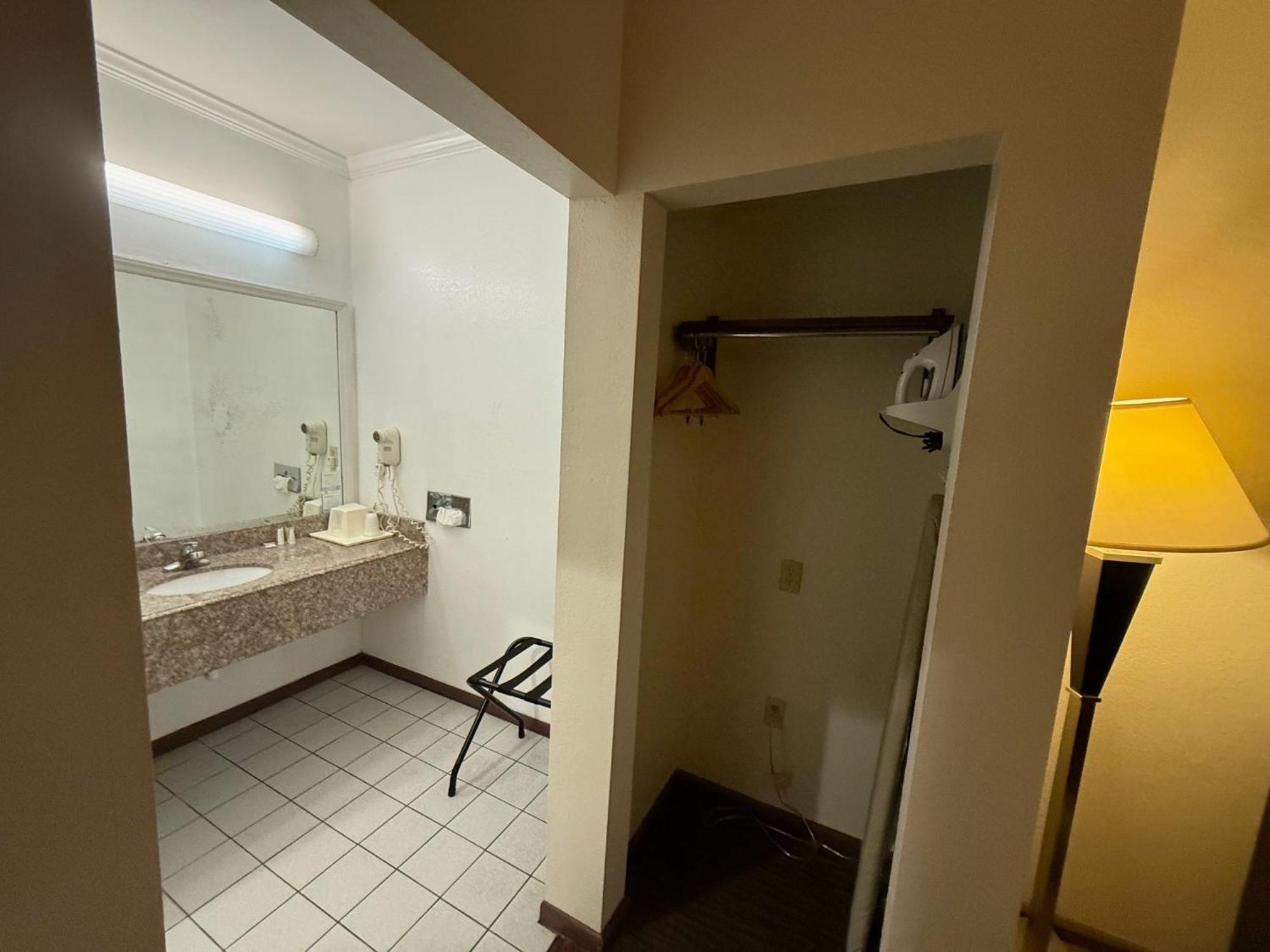 Hotel Western 3*